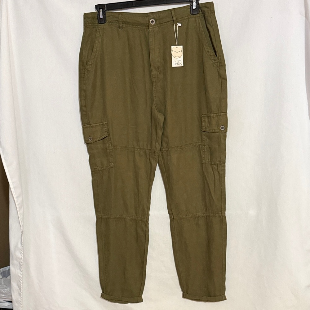 Devoted Dusty Olive Green Men's Cargo Pants, Size L, NWT, MAKE AN OFFER!!!